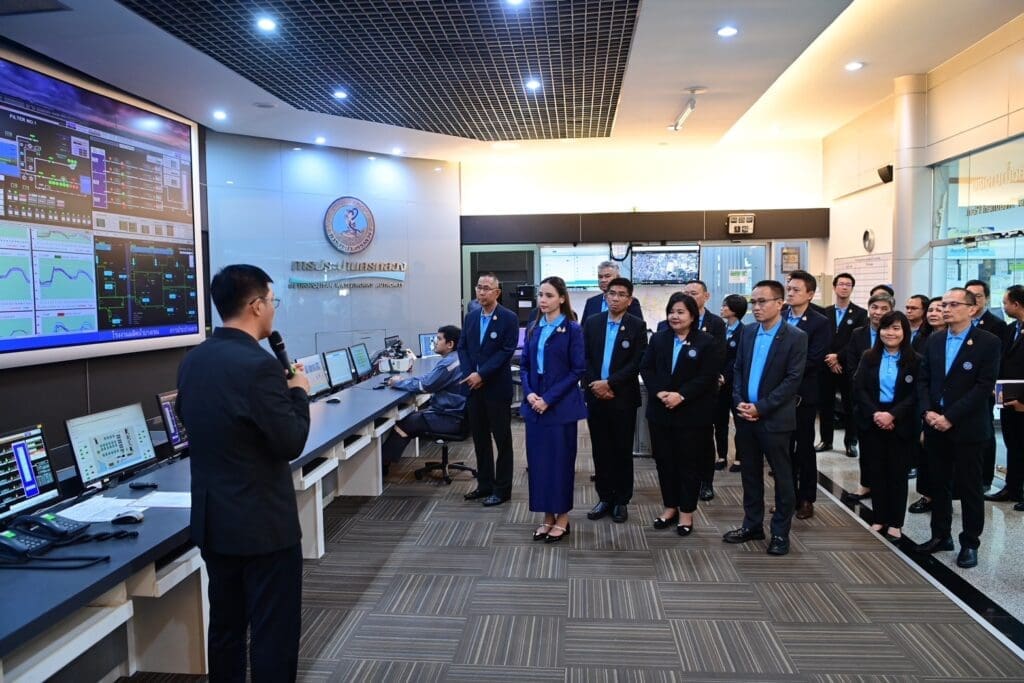 มท.3 ตรวจเยี่ยม กปน. มอบนโยบายมุ่งประโยชน์ของประชาชนเป็นหลัก
พร้อมยกระดับการบริการอย่างต่อเนื่อง
