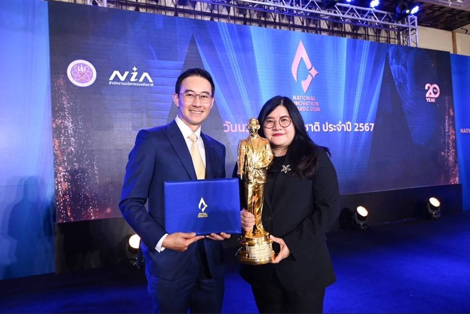 ก้าวสำคัญ "เบเยอร์" คว้า “รางวัลชนะเลิศ” นวัตกรรมแห่งชาติ ประจำปี 2567 ด้วยการนำนวัตกรรมยกระดับอุตสาหกรรมอย่างยั่งยืน มุ่งสู่เป้าหมายที่ก้าวไกลกว่าการพัฒนานวัตกรรมสี