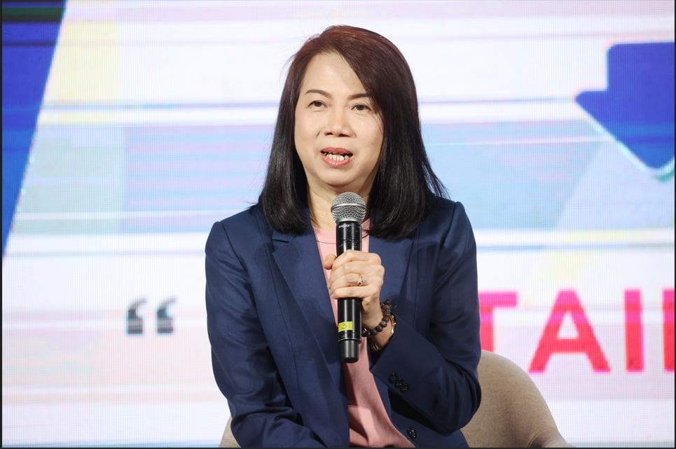 ออมสิน จับมือ TIPlife เปิดตัวบัตรเดบิต ออมสิน อุ่นใจ บัตรเดบิตใบแรกใบเดียวที่คุ้มครองชีวิต