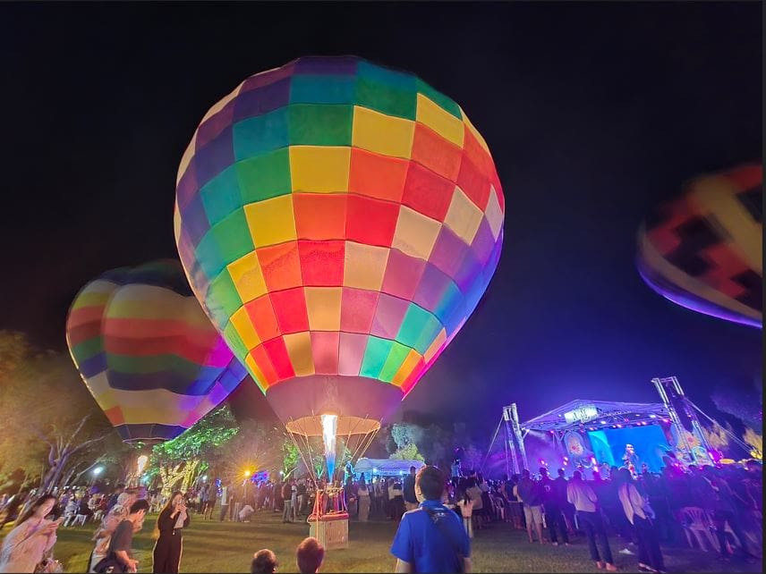 เปิดฉากบรรยากาศแห่งความสุขที่ลำปาง “เทศกาลท่องเที่ยวแม่เมาะ ครั้งที่ 20”
ชมทุ่งดอกบัวตองบานสะพรั่ง เพลิดเพลินกับกิจกรรมความบันเทิงเต็มอิ่ม