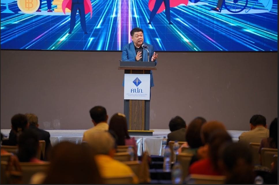 คปภ. ลงพื้นที่ Road Show ให้ความรู้ด้านการประกันภัยและการฉ้อฉลประกันภัย แก่นักเรียนและนักศึกษา พร้อมเปิดเวทีสัมมนาติดอาวุธทางความคิดไขปมประกันภัยลดความเสี่ยง แก่ประชาชนและผู้ประกอบการ SMEs ในจังหวัดนครสวรรค์