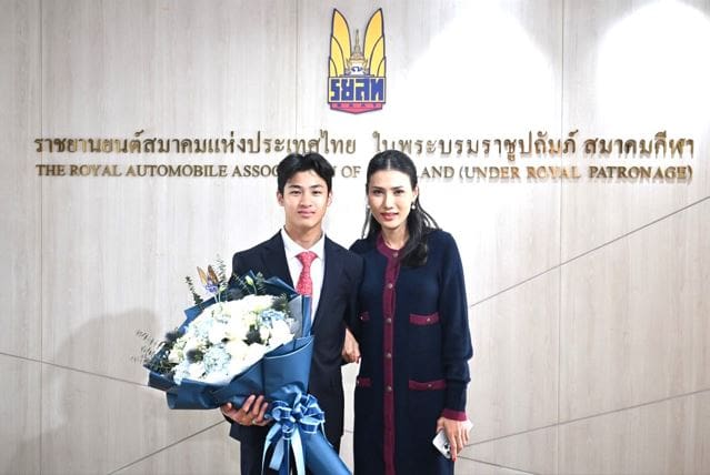 ราชยานยนต์สมาคมฯ และกรังด์ปรีซ์ฯ ร่วมหนุน เอ็นโซ่ ธารวณิชกุล นักแข่ง Formula 4
ดาวรุ่งไทยแท้อนาคตไกล สู่ Formula 1 เป้าหมายใหญ่ไม่ไกลเกินเอื้อม
