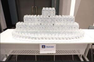 วิริยะประกันภัย ร่วมสนับสนุนน้ำดื่ม การทางพิเศษแห่งประเทศไทย 
บริการประชาชน ช่วงเทศกาลปีใหม่ 2568