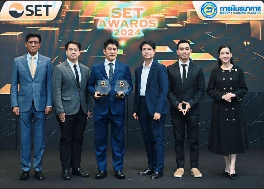 TOA คว้ารางวัลใหญ่ ‘สุดยอดซีอีโอ’ จากเวที CEO Econmass Awards 2024

และจากงาน SET Awards 2024 ควบอีก 2 รางวัล “Outstanding CEO & Company Performance Awards”