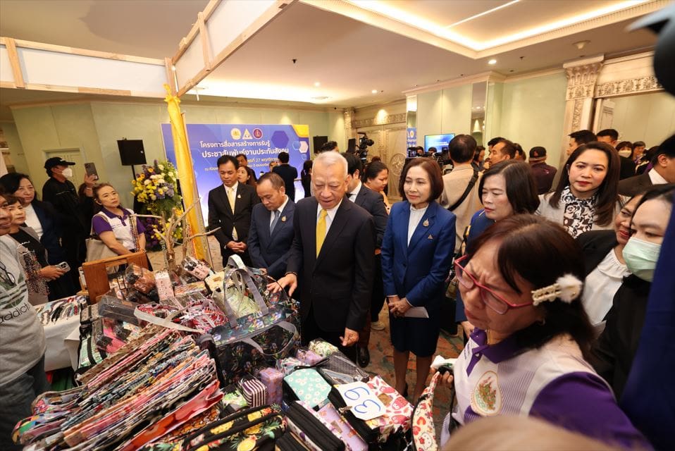 “พิพัฒน์" มุ่งสร้างสวัสดิการให้เงินทดแทนการขาดรายได้ แรงงานอิสระและอาสาสมัครแรงงาน ในพื้นที่ กทม. กว่า 1.72 ล้านคน