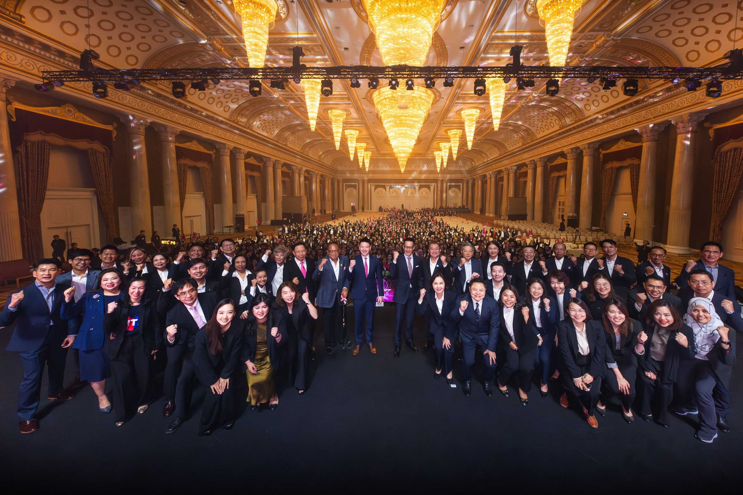 เมืองไทยประกันชีวิต จัดงาน “KICK OFF 2025”
