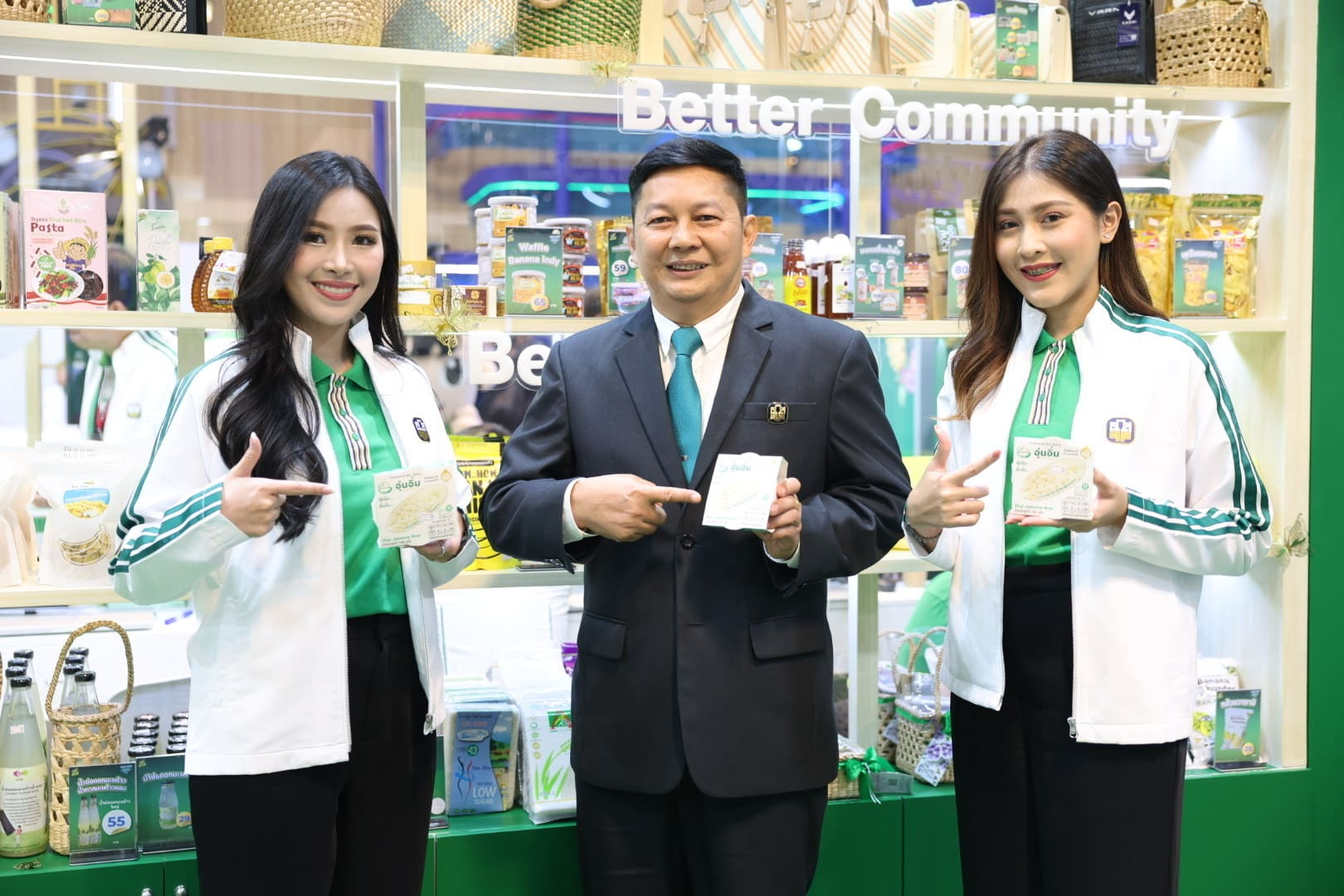 ธ.ก.ส. คว้ารางวัลสุดยอดองค์กรเพื่อชุมชน 2567

พร้อมนําโปรโมชันสุดพิเศษ ส่งท้ายปีร่วมงาน Thailand Smart Money กรุงเทพฯ ครั้งที่ 15