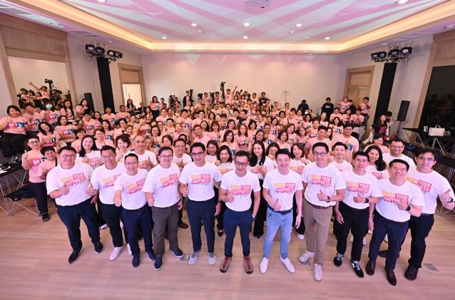 เมืองไทยประกันชีวิต ชูกลยุทธ์ “Boost Your Happiness by Our People”เดินหน้าบูสท์ความสุขของคุณด้วยคนของเมืองไทยประกันชีวิตตอกย้ำผู้นำแบรนด์แห่งการสร้างความสุขและรอยยิ้มอย่างยั่งยืนต่อเนื่อง