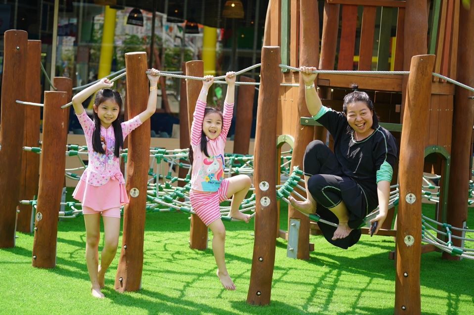 เปิดอาณาจักร  “MEGA HARBORLAND AQUA WORLD” เดอะมอลล์ไลฟ์สโตร์ บางกะปิ

แลนด์มาร์คความสุขแห่งใหม่ ครั้งแรกของสวนน้ำลอยฟ้าและสนามเด็กเล่น ที่ใหญ่ที่สุดในไทย
