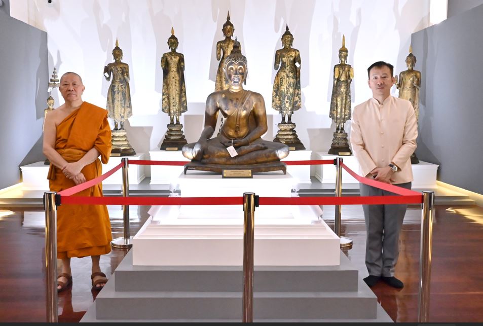 สมเด็จพระมหารัชมงคลมุนี เป็นประธานฝ่ายสงฆ์ ในพิธีเปิดพิพิธภัณฑ์วัดบางน้ำผึ้งนอก

บูรณะโดยกลุ่มบริษัทบางจาก ในโอกาส ครบรอบ 40 ปี ก้าวสู่ทศวรรษที่ 5