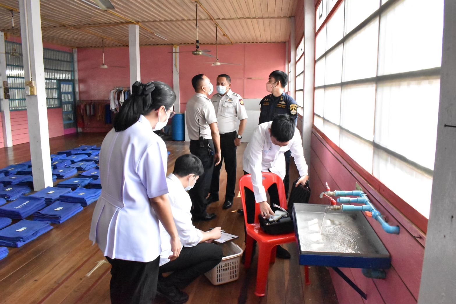 กปน. ร่วมมือ กรมราชทัณฑ์ ตรวจสอบคุณภาพน้ำ

ภายในเรือนจำและทัณฑสถาน 11 แห่ง เพื่อสุขภาวะที่ดีในช่วงหน้าร้อน