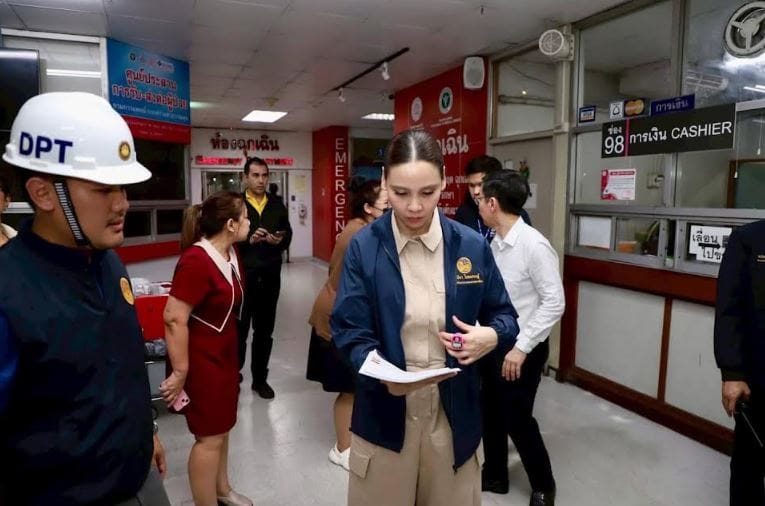 มท.3 ร่วม กปน. มอบน้ำดื่มช่วยเหลือบรรเทาความเดือดร้อน รพ.ราชวิถี เหตุแผ่นดินไหว