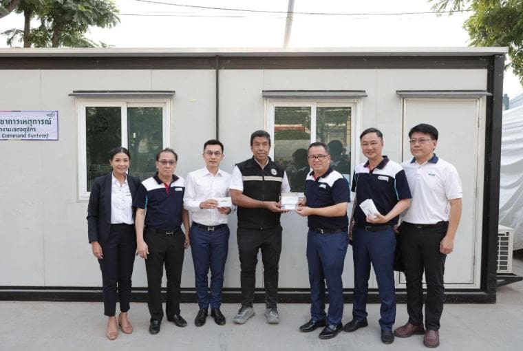 OR มอบ พีทีที สเตชั่น พริวิเลจการ์ด มูลค่า 100,000 บาท แก่ กทม. สำหรับภารกิจกู้ภัยและค้นหาผู้สูญหายในพื้นที่อาคารถล่ม