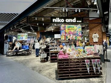 เดอะมอลล์ไลฟ์สโตร์ ยกระดับประสบการณ์ช้อปปิ้งของคนรุ่นใหม่ 
เสริมทัพแบรนด์ใหม่ ตอกย้ำความเป็นผู้นำด้านไลฟ์สไตล์รีเทล 