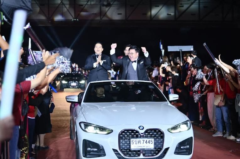 เอไอเอ ประเทศไทย มอบรางวัลเกียรติยศแก่สุดยอดตัวแทน “ที่สุดแห่งปี” ประจำปี 2567
ในงาน AIA Annual Agency Awards Presentation 2024