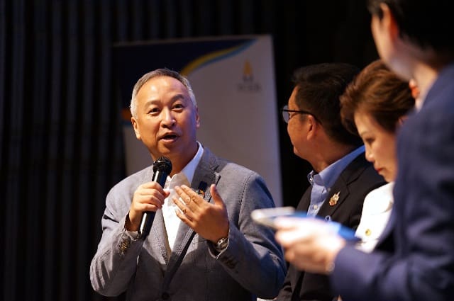 ทีเส็บผนึกกำลัง 16 องค์กร เปิดแคมเปญ ยกทีมประชุม รุมรักเมืองไทย ซีซั่น 2ชวนชาวออฟฟิศ ยกทีมนอกกรอบ ไปรอบเมืองไทย เพื่อกระตุ้นไมซ์ในประเทศ