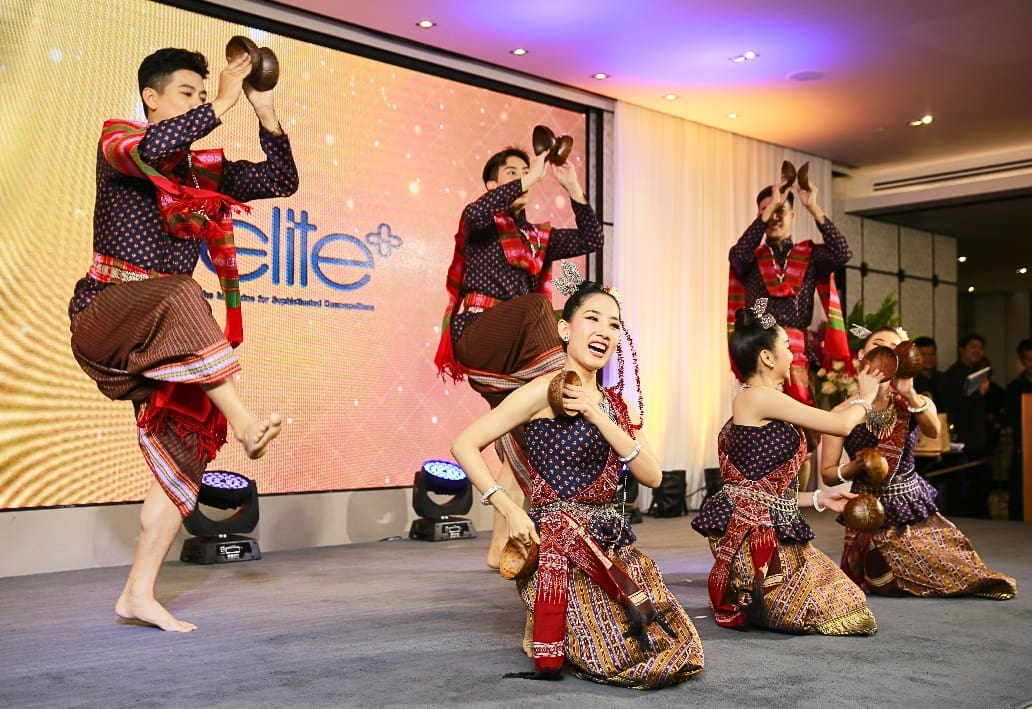 Elite Plus ฉลอง 11 ปีอย่างยิ่งใหญ่ ชวนพัฒนาโอกาสทางการศึกษา
และมอบทุนสนับสนุน ‘มูลนิธิบราเดอร์หลุยส์ ชาแนล’