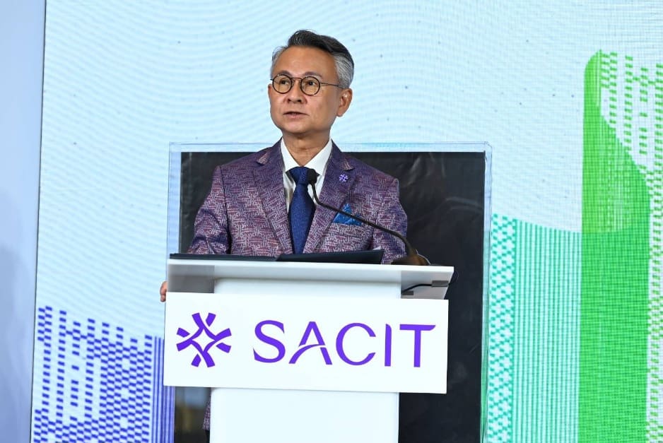 “พิชัย” เปิดงาน “Crafts Bangkok 2025” หนุน SACIT ผลักดันไทยเป็นศูนย์กลางหัตถกรรมแห่งอาเซียน จุดประกายคนรุ่นใหม่ สู่ตลาดโลก