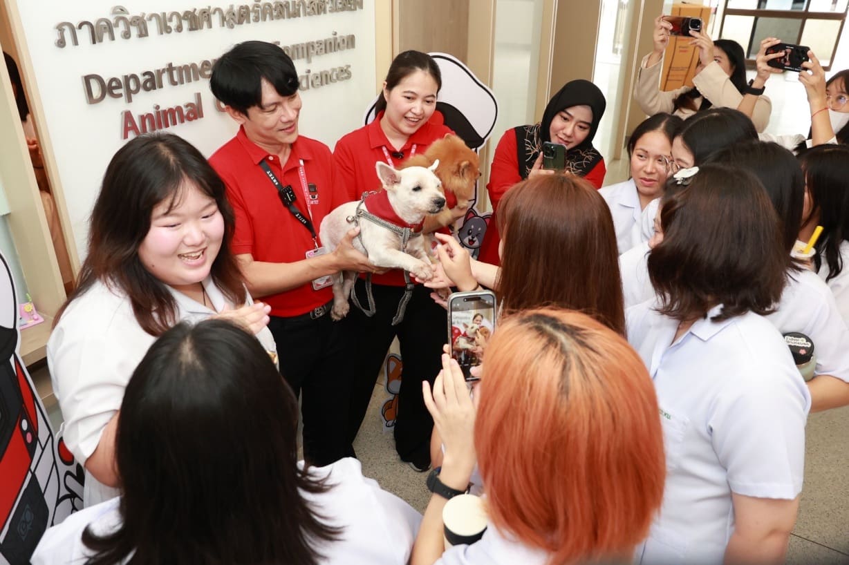 รฟฟท. จัดโครงการ CSR  "สายสีแดงร่วมส่งต่อลมหายใจให้น้องหมาน้องแมว" พร้อมมอบเงินสนับสนุน ให้แก่คณะสัตวแพทยศาสตร์ มหาวิทยาลัยเกษตรศาสตร์