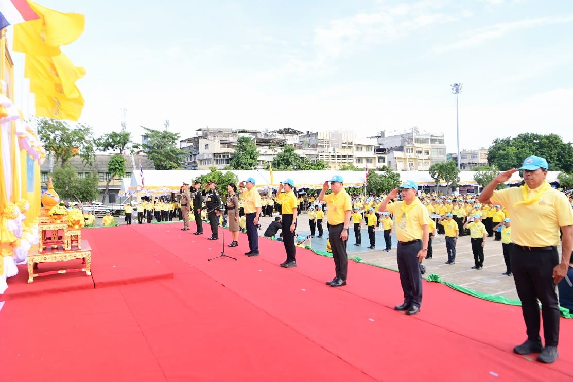 กปน. ร่วมกิจกรรมจิตอาสาพระราชทาน (บริการประชาชน) เนื่องในโอกาสวันเฉลิมพระชนมพรรษา พระบาทสมเด็จพระเจ้าอยู่หัว

