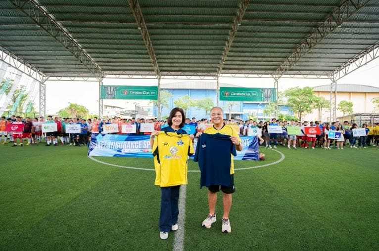 ภาคธุรกิจประกันชีวิตจัดการแข่งขันฟุตบอลกระชับมิตรเสริมสร้างความสัมพันธ์บุคลากร