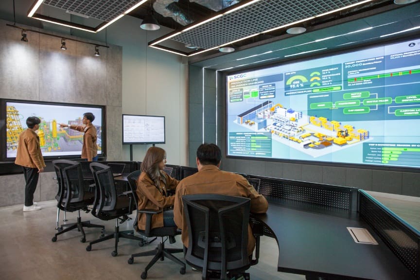 เอสซีจี เผยผลประกอบการไตรมาส 2 และครึ่งปีแรก 68 ปรับตัวดีต่อเนื่อง กระแสเงินสดแกร่งขึ้น หนี้ลด
ครึ่งปีหลังเร่งเครื่องฝ่าพายุเศรษฐกิจโลก ชูฐานผลิตหลากหลายใน “อาเซียน”
“ลดต้นทุน” แข่งขันกับผู้ผลิตระดับโลก ดัน “สินค้า Smart Value - HVA - Green” รุกตลาดเติบโต
เคาะเงินปันผลระหว่างกาล 2.50 บาท/หุ้น