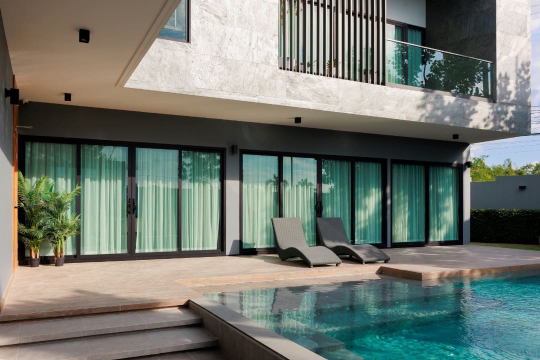 เอสซีจี เผยผลประกอบการไตรมาส 2 และครึ่งปีแรก 68 ปรับตัวดีต่อเนื่อง กระแสเงินสดแกร่งขึ้น หนี้ลด
ครึ่งปีหลังเร่งเครื่องฝ่าพายุเศรษฐกิจโลก ชูฐานผลิตหลากหลายใน “อาเซียน”
“ลดต้นทุน” แข่งขันกับผู้ผลิตระดับโลก ดัน “สินค้า Smart Value - HVA - Green” รุกตลาดเติบโต
เคาะเงินปันผลระหว่างกาล 2.50 บาท/หุ้น