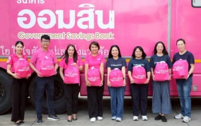 ออมสิน X สมาคมผู้สื่อข่าวเศรษฐกิจ ร่วมแรงร่วมใจ บรรจุถุงห่วงใยให้ผู้ประสบภัย