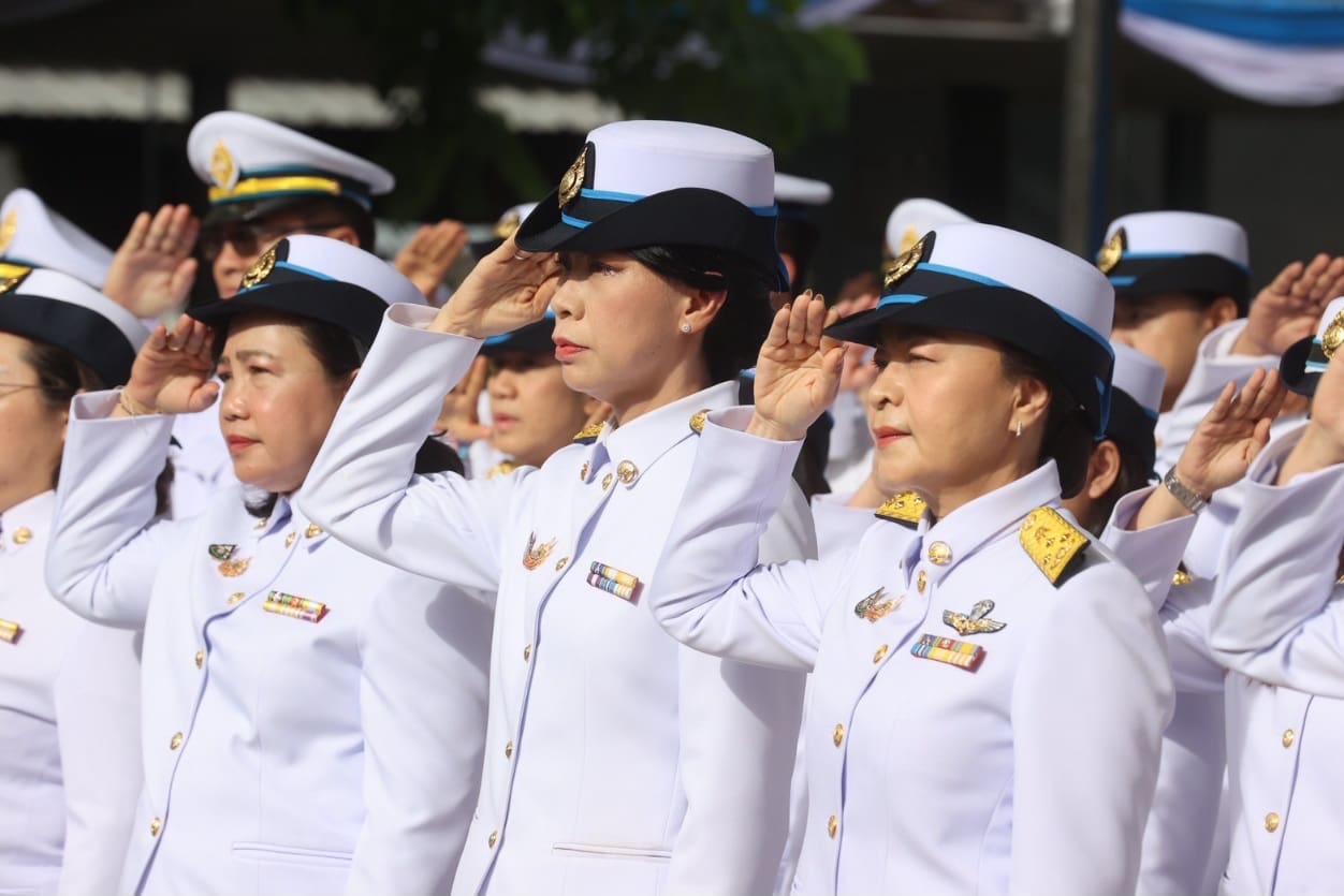 ออมสิน ถวายพระพรชัยมงคล เนื่องในโอกาสวันเฉลิมพระชนมพรรษาสมเด็จพระบรมราชชนนีพันปีหลวง