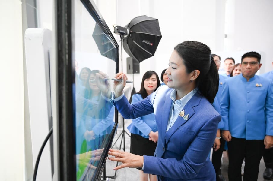 มท.2 ร่วมยินดี 58 ปี กปน.
“ประปาคุณภาพ เพื่อชีวิตที่ดี : Quality Water for Quality Living”

