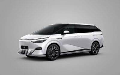 XPENG X9 ขึ้นแท่นอันดับ 1 รถตู้ไฟฟ้าพรีเมียม ด้วยยอดส่งมอบสะสมกว่า 1,500 คันทั่วประเทศ พร้อมต่อยอดความสำเร็จ เปิดตัวรุ่น ‘Executive’ ฟังก์ชันครบ ตอบโจทย์ทั้งกลุ่มผู้บริหาร และครอบครัว ด้วยราคา 2.499 ล้านบาท