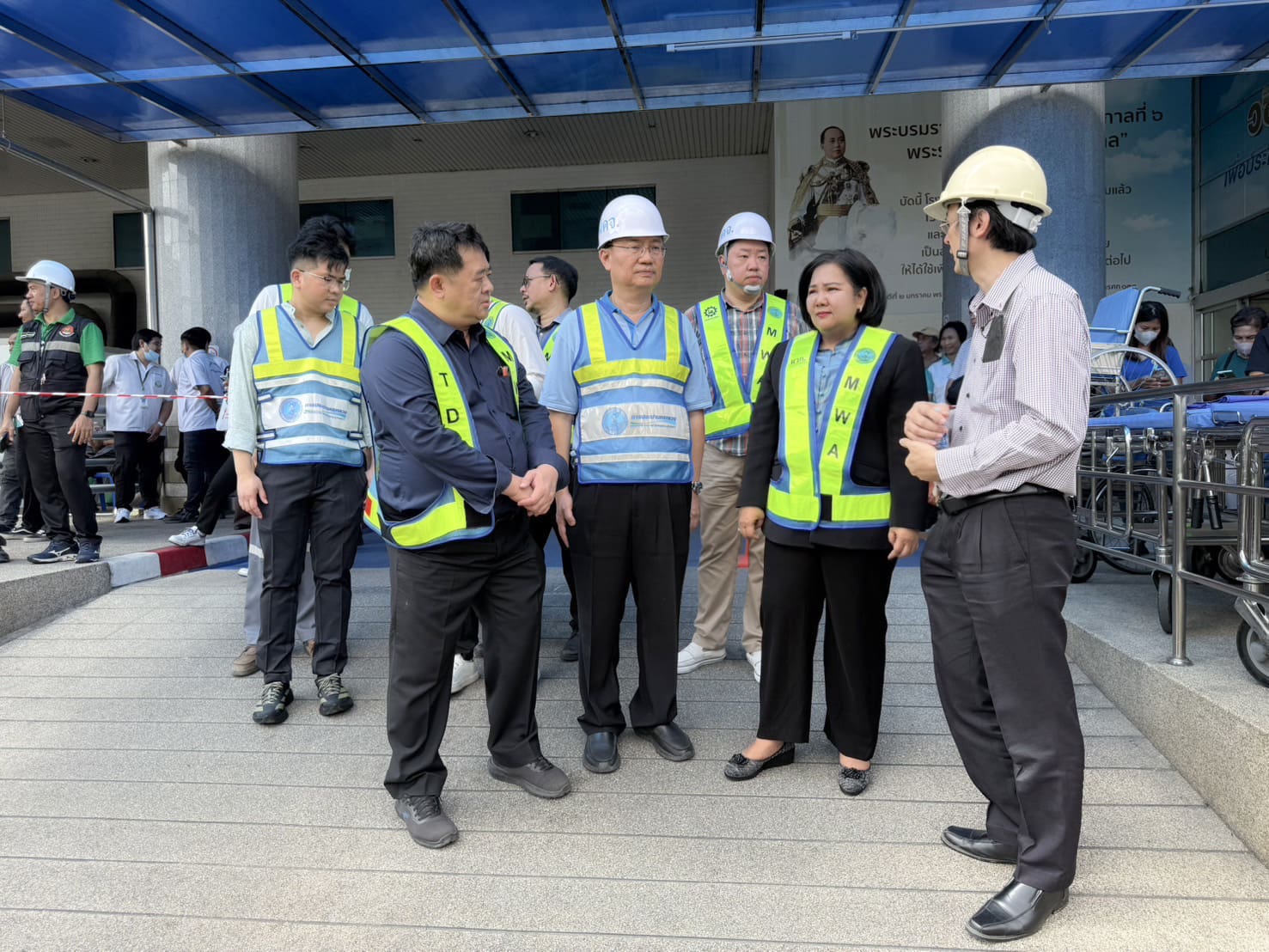 กปน. เร่งบรรเทาผลกระทบผู้ใช้น้ำ จากเหตุถนนสามเสนทรุดตัว กระทบท่อประปาแตกรั่ว