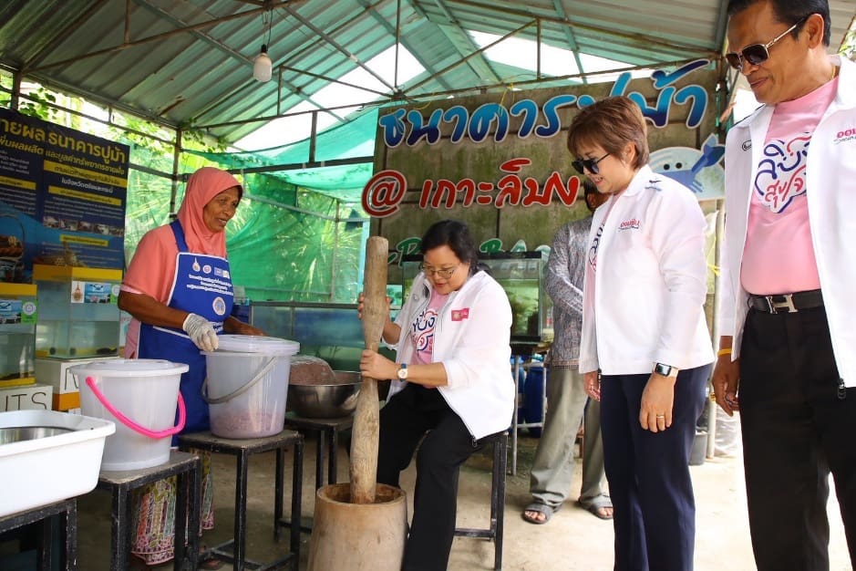 ออมสิน ขยายผลโปรเจกต์ “ลิบงสุขใจ ออมสินพัฒนา” สู่ชุมชนเข้มแข็ง-คาร์บอนต่ำ 
หนุนท่องเที่ยววิถีใหม่ สร้าง Social Impact ให้ชุมชนแล้วกว่า 50,000 ราย

