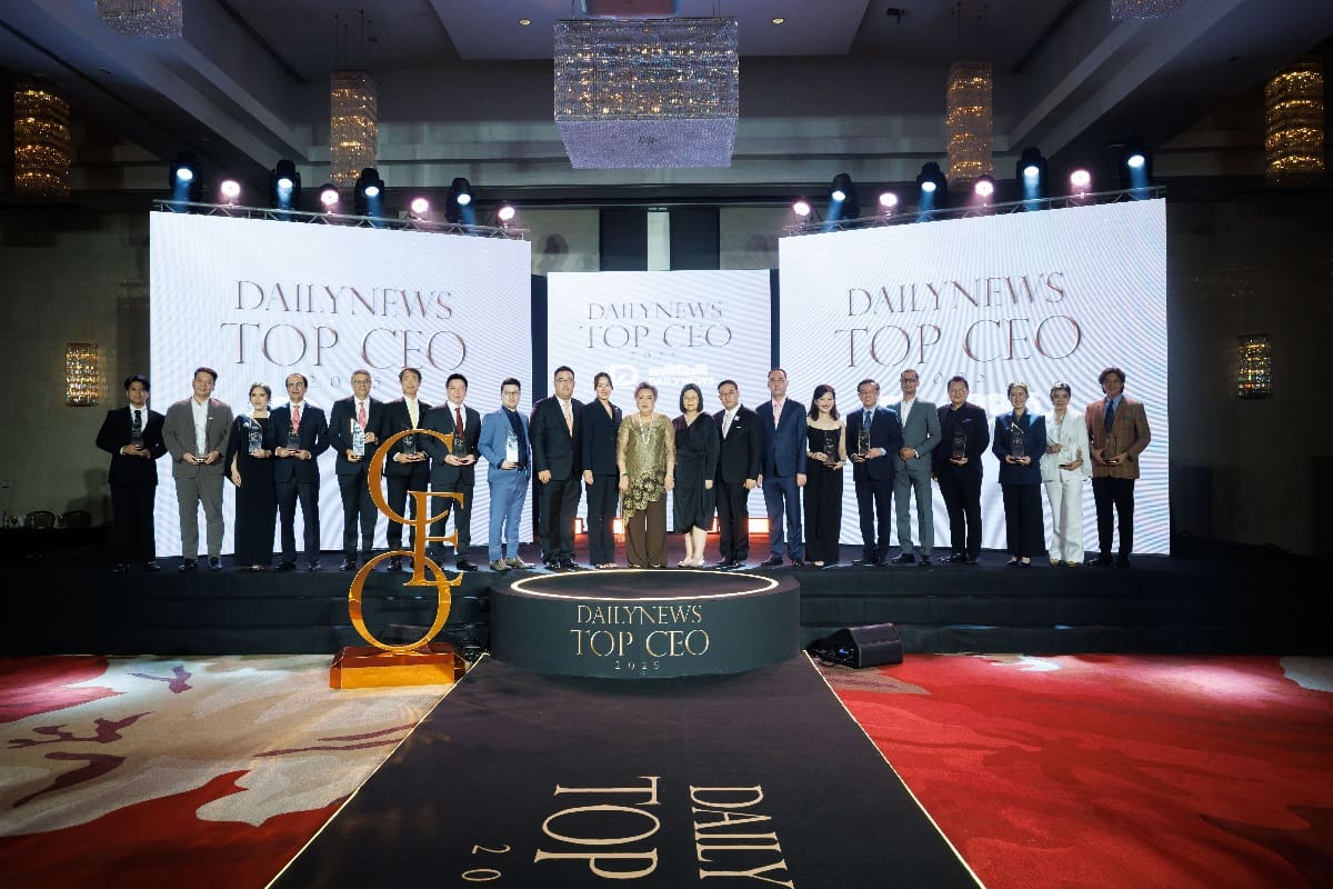 ทิพยประกันภัยปลื้ม! ดร.สมพร สืบถวิลกุล คว้ารางวัลอันทรงเกียรติ "DAILYNEWS TOP CEO 2025" ตอกย้ำความเป็นผู้นำธุรกิจประกันวินาศภัยแห่งปี