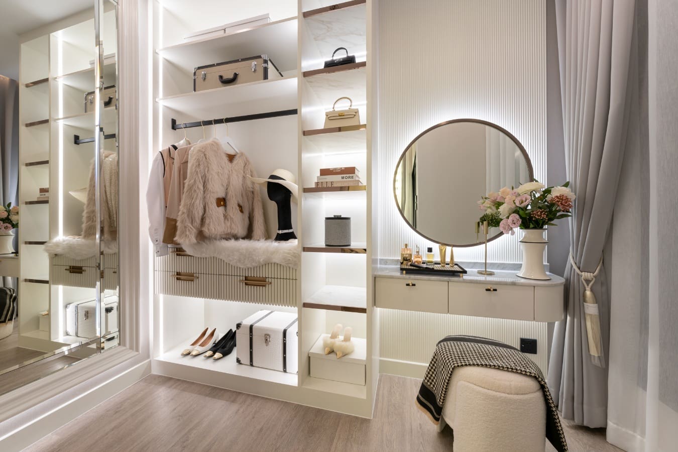 ศุภาลัยไม่เบรก! ส่ง ‘พรีเมียร์ ตากสิน-วงเวียนใหญ่’ ต่อยอดโมเมนตัมยอดขายคอนโดฯ สุดร้อนแรง ชูทำเลศักยภาพใกล้ CBD เชื่อมต่อ 3 รถไฟฟ้าสายหลัก ตอบโจทย์เรียลดีมานด์ เริ่ม 2.19 ลบ.
