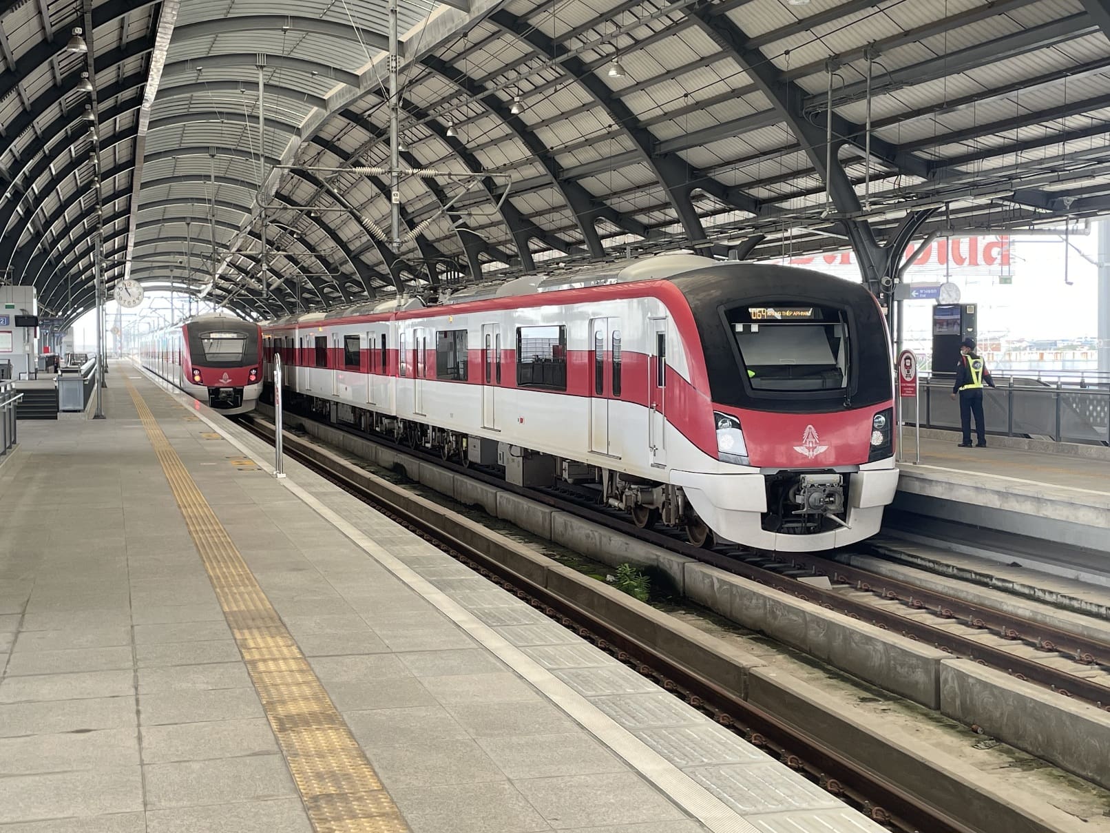 15 ปี บริษัท รถไฟฟ้า ร.ฟ.ท. จำกัด กับการพัฒนาระบบขนส่งทางรางของไทย เพื่อคุณภาพชีวิตที่ดีกว่า
