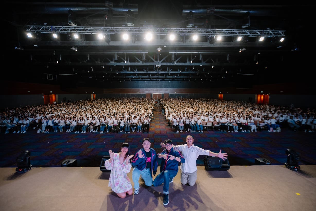 ออมสิน ปลุกพลังการออม Gen Z จัดโรดโชว์ “ออมสิน presents เกิด แก่ เจ็บ ยาย Play/Save เล่นจริง เก็บเงินจริง” 
ดึงป๋อมแป๋มและผองเพื่อน ร่วมกับโค้ชออม เดินสายส่งเสริมการออมเยาวชนจาก 4 ภาค กว่า 7,000 ราย