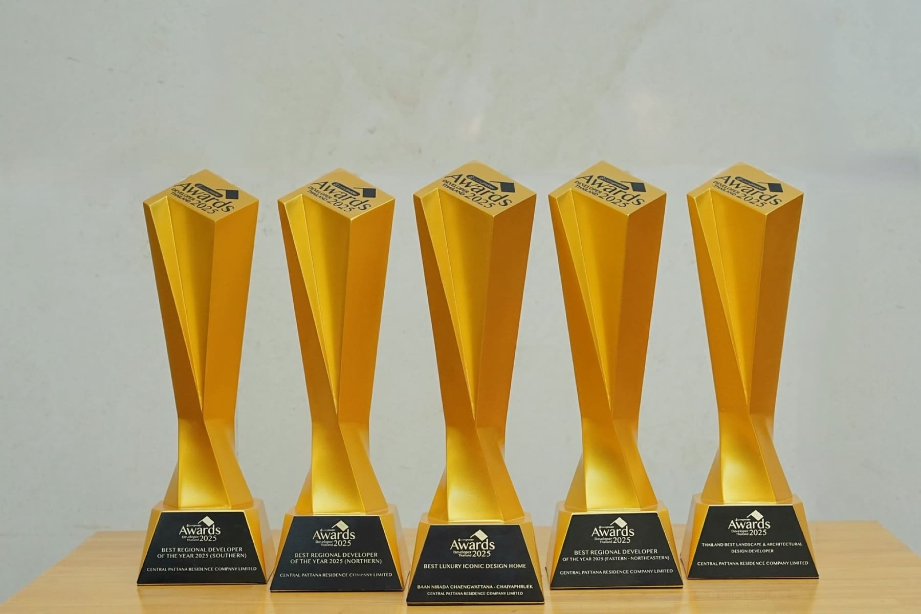 Central Pattana Residence พา 31 โครงการบ้านและคอนโดฯ เซ็นทรัล กวาดรางวัลจากเวที LivingInsider Developer Thailand Awards 2025 ตอกย้ำผู้นำหนึ่งเดียวที่สร้าง The Future Place for All ทั่วประเทศ