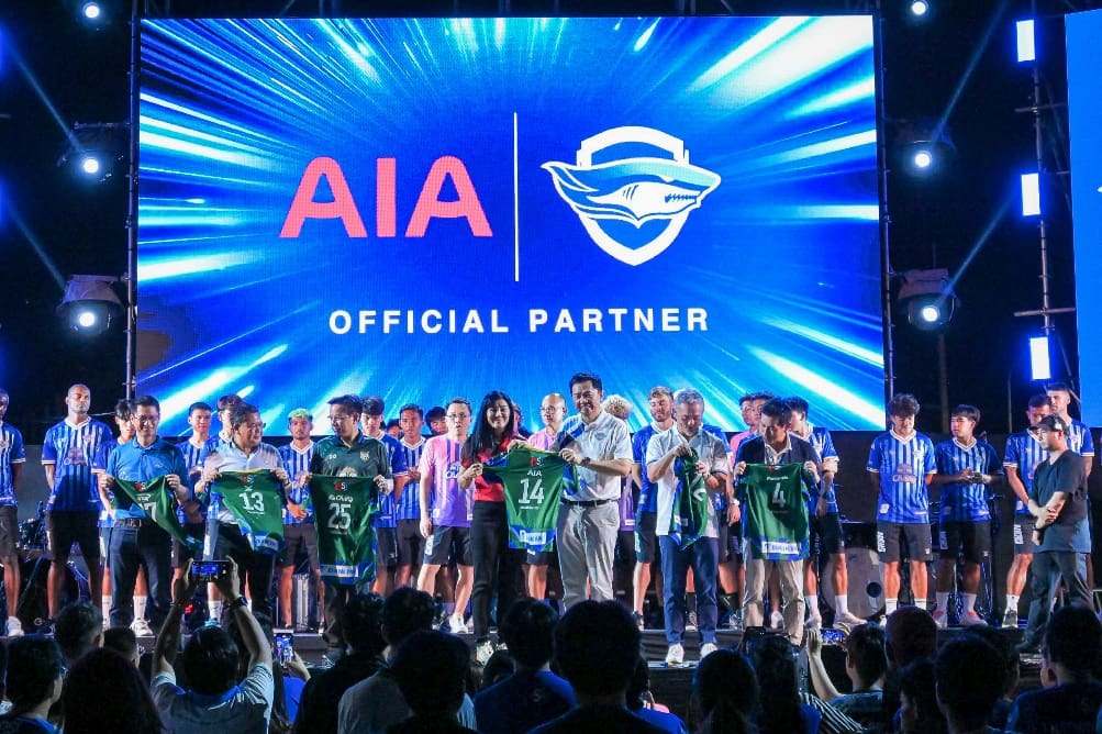 เอไอเอ ประเทศไทย เดินหน้าสนับสนุนทีมสโมสรชลบุรี เอฟซีพร้อมร่วมงานเปิดฤดูกาลใหม่ 2025/2026