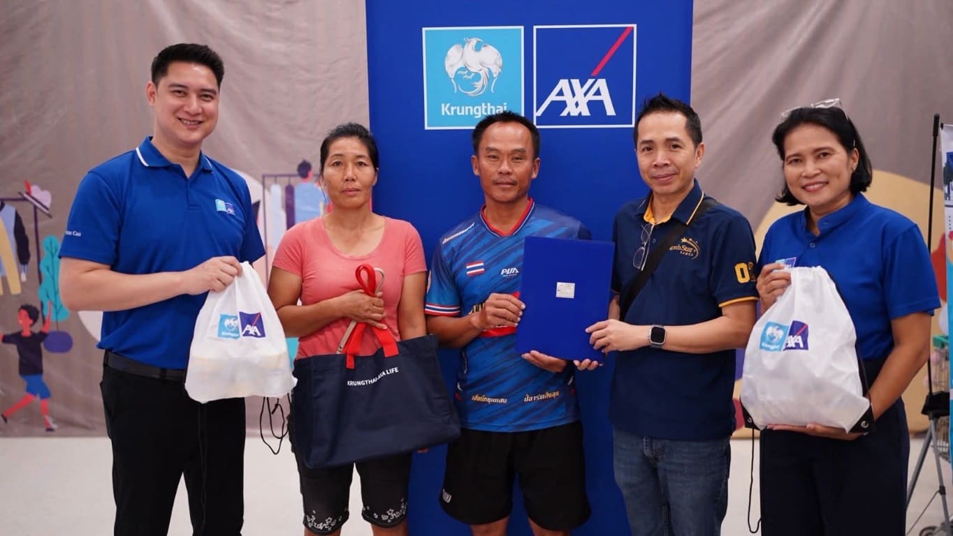 กรุงไทย - แอกซ่า ประกันชีวิต มอบความห่วงใย ผ่านกิจกรรมคาราวาน ตรวจสุขภาพฟรี พร้อมมอบถุงยังชีพช่วยเหลือผู้ประสบอุทกภัย
