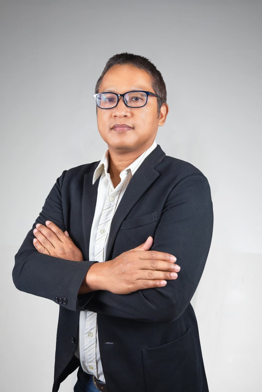 CEA หนุนผู้ประกอบการไทย ยกระดับสินค้าด้วยดีไซน์ พร้อมเปิดตัวโครงการแบรนดิ้งผลิตภัณฑ์ 4 ภูมิภาค 4 อัตลักษณ์
เปิดให้ดาวน์โหลดฟรี...แล้ววันนี้