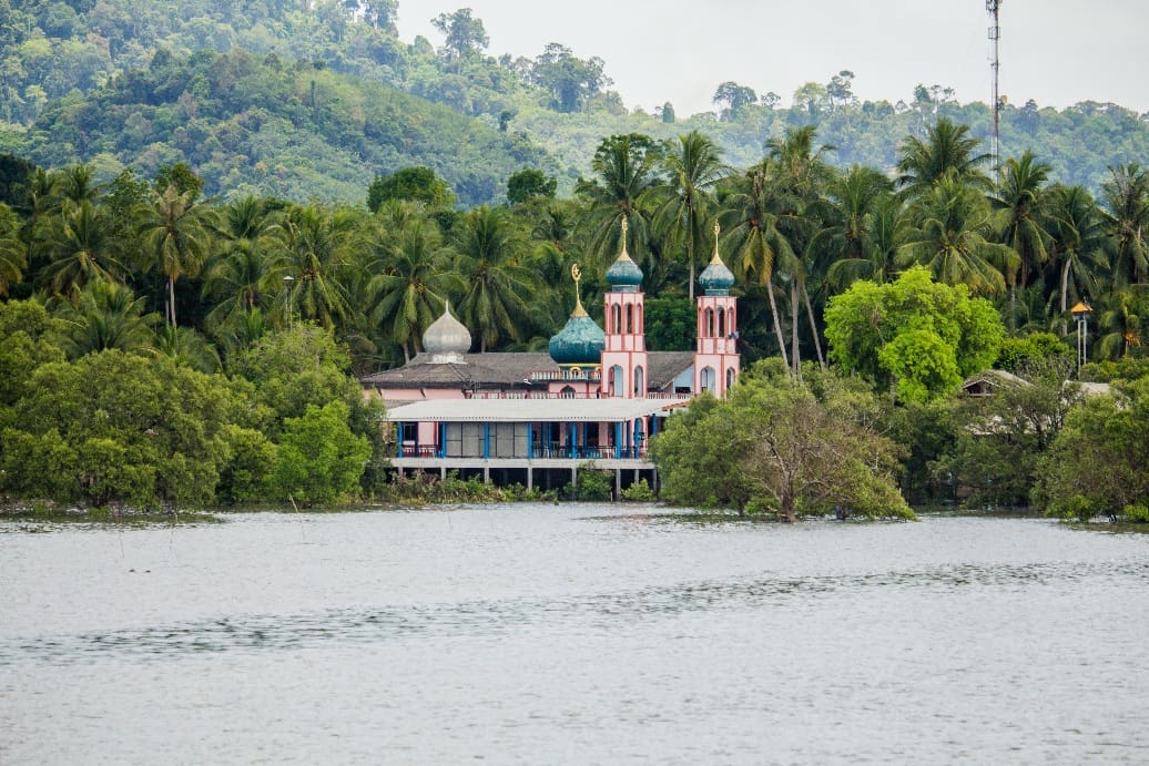 ออมสิน ชู “เกาะลิบง” ต้นแบบท่องเที่ยวเมืองรองตามนโยบายรัฐ - Quick Big Win ขับเคลื่อนเศรษฐกิจฐานรากด้วยแนวคิดการพัฒนาชุมชนแบบองค์รวม ผ่านโครงการ “ลิบงสุขใจ ออมสินพัฒนา”