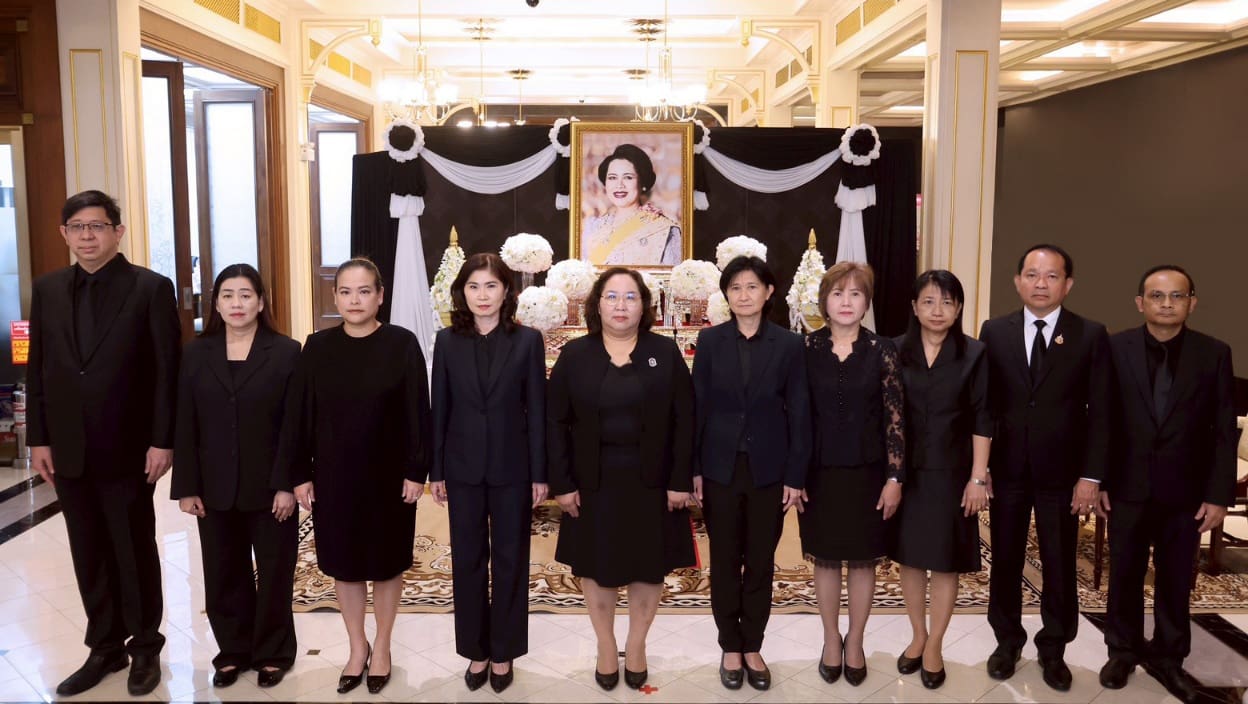 ออมสิน แสดงความอาลัยถวายแด่สมเด็จพระนางเจ้าสิริกิติ์ พระบรมราชินีนาถ พระบรมราชชนนีพันปีหลวง