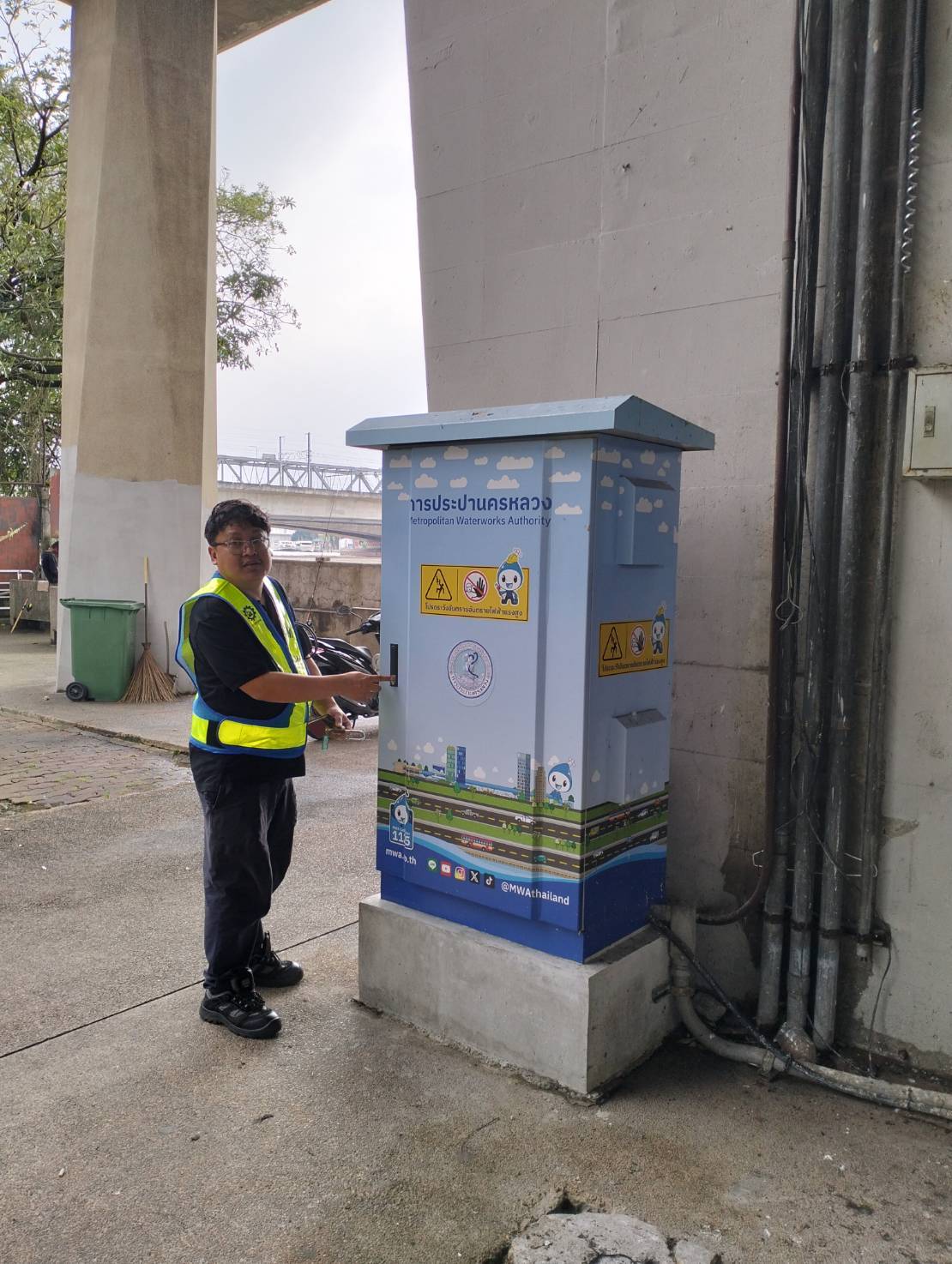 กปน. เดินหน้าตรวจสอบความปลอดภัยของอุปกรณ์ต่าง ๆ ในพื้นที่เสี่ยงประสบอุทกภัย
เพื่อสร้างความปลอดภัย และคลายความกังวลให้แก่ประชาชนในพื้นที่รับผิดชอบ 3 จังหวัด