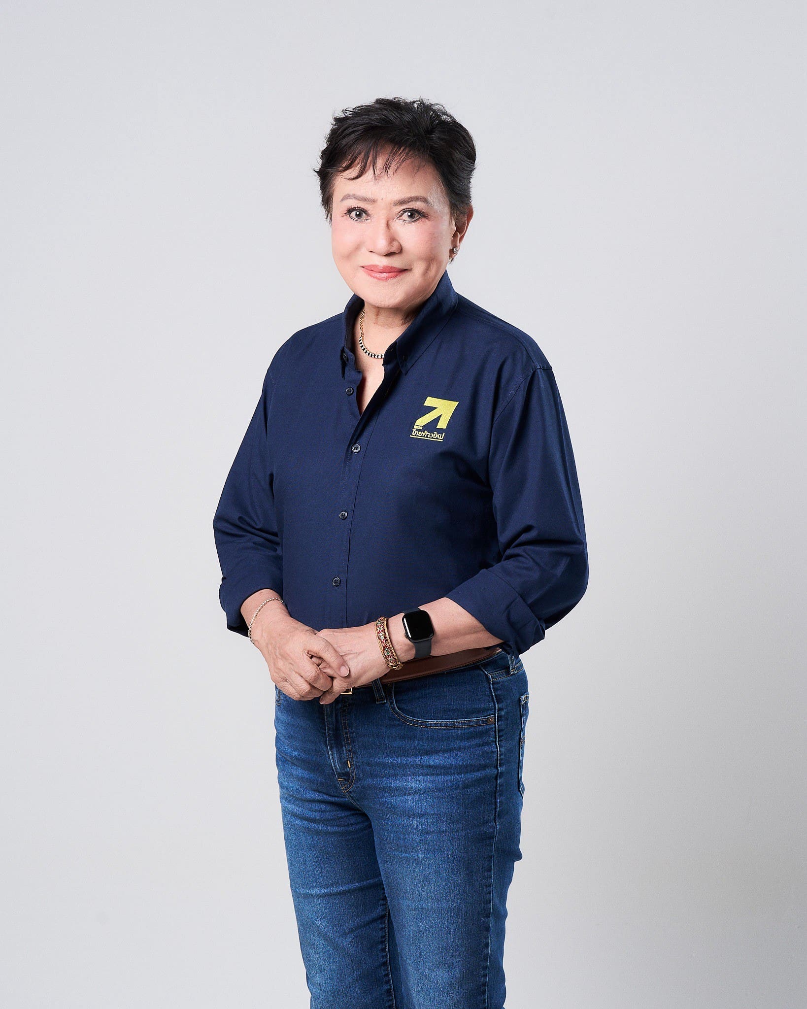 “ดร.เอ้” ทำบุญเปิดที่ทำการพรรคไทยก้าวใหม่ ขอโอกาสเปลี่ยนประเทศตั้งแต่รากฐาน 
ยืนยัน ไม่เล่นการเมืองฉาบฉวย พร้อมทำงานร่วมกับทุกคน ไม่วางเป้าจำนวน สส. แต่จะทำให้ดีที่สุด 