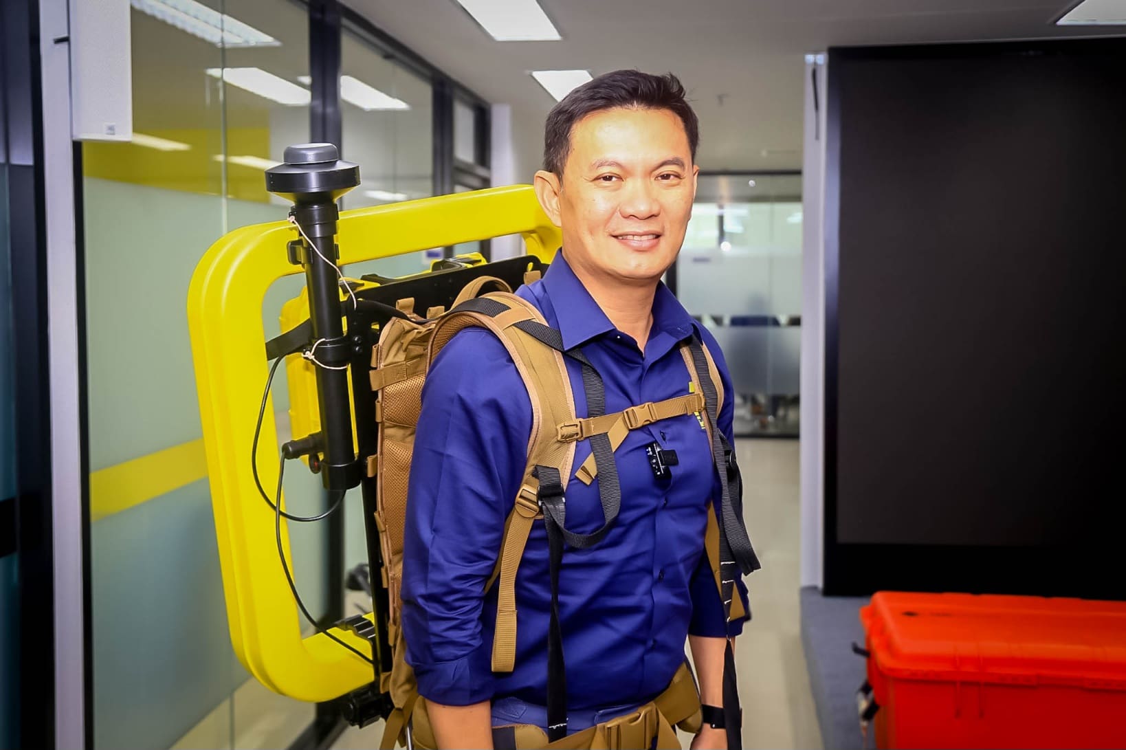 "พรรคไทยก้าวใหม่“ โชว์เทคโนโลยีธรณีฟิสิกส์ ”TEM2Go“ นวัตกรรมสำรวจชั้นใต้ดินแบบเรียลไทม์ หวัง ใช้วางแผนจัดการน้ำได้อย่างแม่นยำ ช่วยพลิกวิกฤต ‘หลาก - แล้ง - จน’ ด้าน ’สุชัชวีร์‘ ผลักดันเป็นนโยบายหลัก ให้ใช้ในไทย เพื่อแก้ปัญหาวิกฤตน้ำในประเทศ