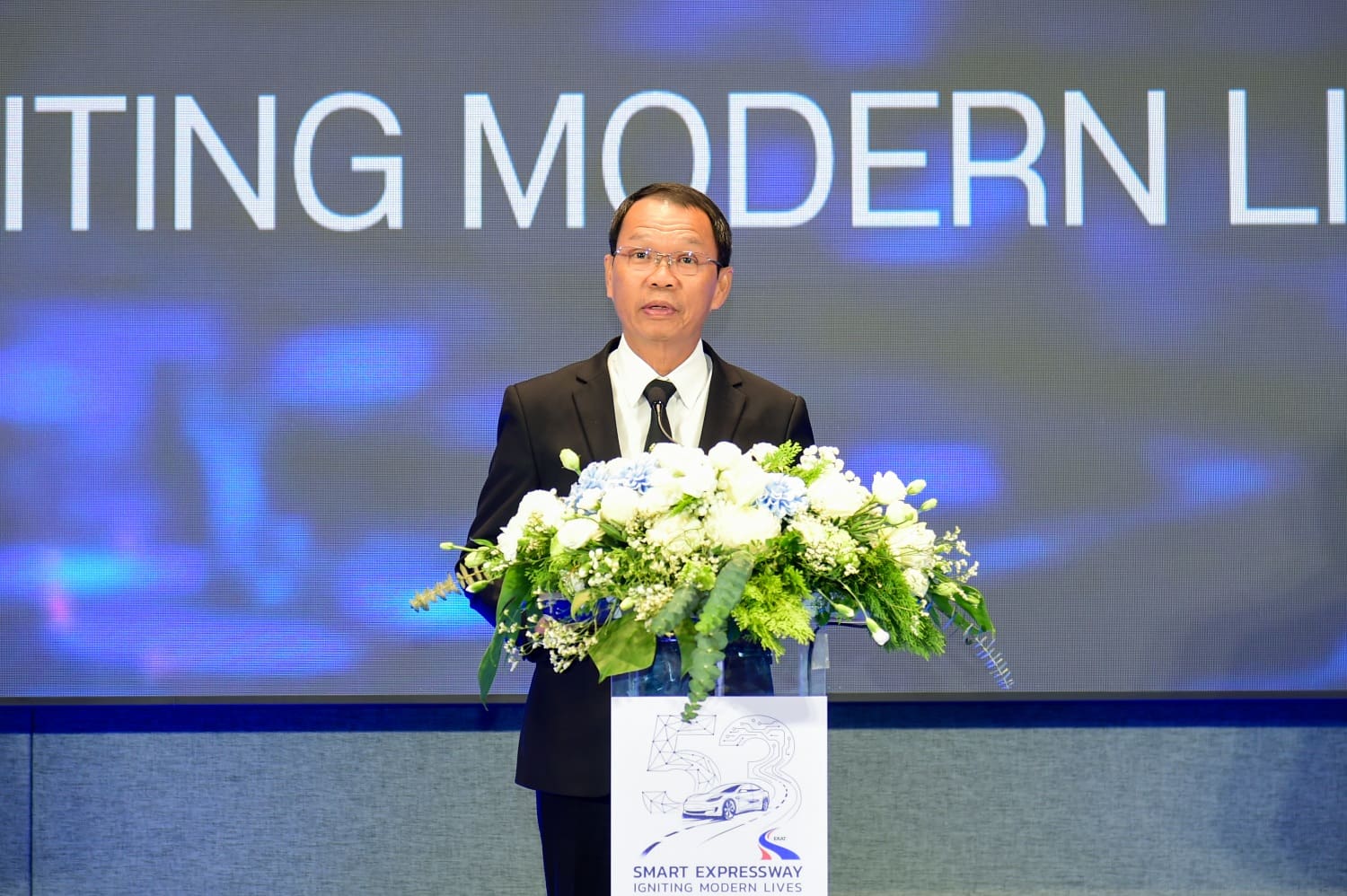 กทพ. ครบรอบ 53 ปี เปิดตัวไฮไลต์มอบแคมเปญพิเศษ คืนค่าผ่านทาง 50% ตอบแทนลูกค้า Easy Passยกระดับความพิเศษสู่ยุคยานยนต์ไร้คนขับ–ปรับเพิ่มช่อง Easy Pass พร้อมเร่งก่อสร้างโครงการทางพิเศษบนถนนพระราม 2 และเดินหน้าโครงการทางพิเศษภูเก็ต 