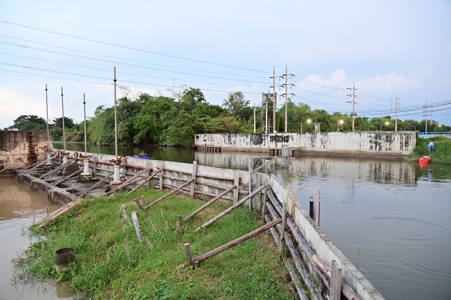กปน. ลงพื้นที่ติดตามสถานการณ์น้ำ ณ สถานีสูบน้ำดิบสำแล
พร้อมรับมือน้ำท่วมอย่างมีประสิทธิภาพ