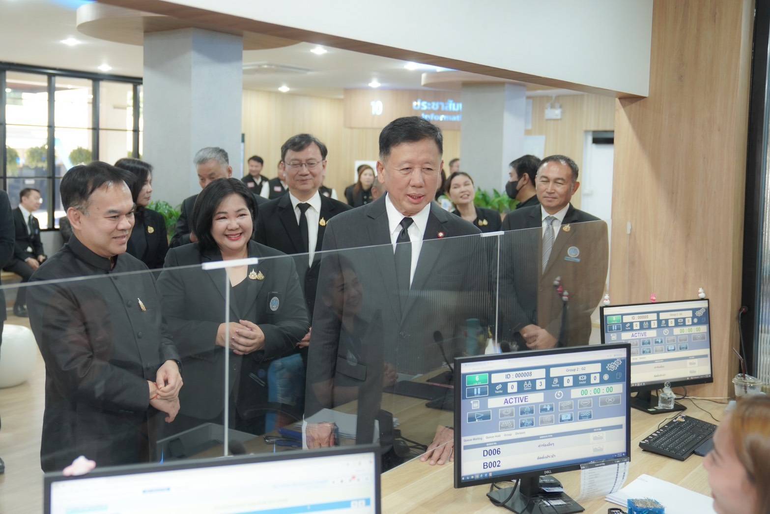 มท.3 เปิดจุดให้บริการน้ำดื่มสะอาดเพื่อประชาชน ณ สำนักงานประปาสาขาตากสิน
ยกระดับคุณภาพชีวิตประชาชน ด้วยน้ำดื่มสะอาด ปลอดภัย ดื่มได้ฟรี
เนื่องในโอกาส 111 ปี การประปาไทย