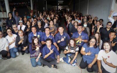 “ดร.เอ้” เปิดศูนย์ประสานงาน จ.สุราษฎร์ธานี ตั้งเป้าขอปักธงในพื้นที่ บอก เป็นลูกหลานคนใต้ ขอให้เลิกทน พร้อมเสนอแก้ราคาพืชผลการเกษตร – ลงทุนกับคนเรื่องการศึกษา